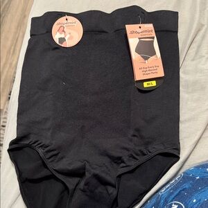 All day high waisted shaper panty size M/L